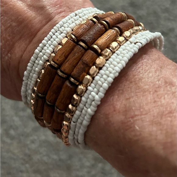 Jewelry - NWOT Wood bead Boho wrap bracelet